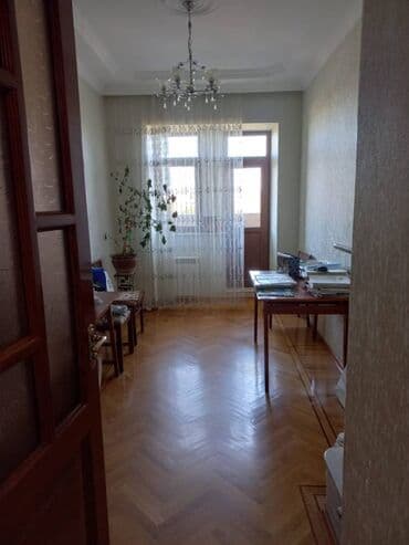 naxcivan kiraye ev elanlari 2024: Nəsimi r yaxin 5 mertebeli binanın 5-ci mərtəbəsində yerləşən ümumi — 8