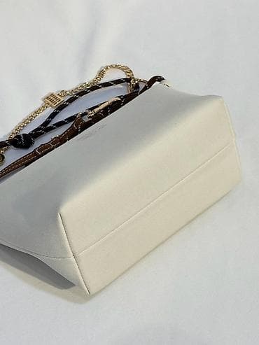 Çiyin çantası, Miu Miu — 6