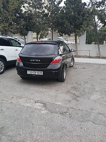 reno masin: Opel Astra: 1.4 l | 2006 il 300000 km Hetçbek — 2