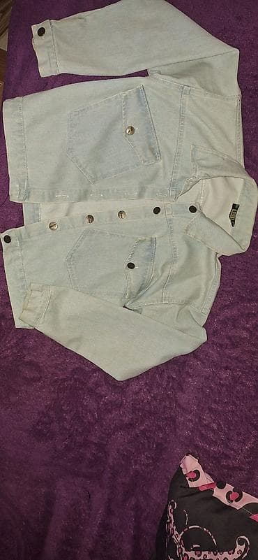 cins jaket: Açıq mavi rəngdə cins gödəkçə. - Kəsim: Klassik düyməli model - — 1