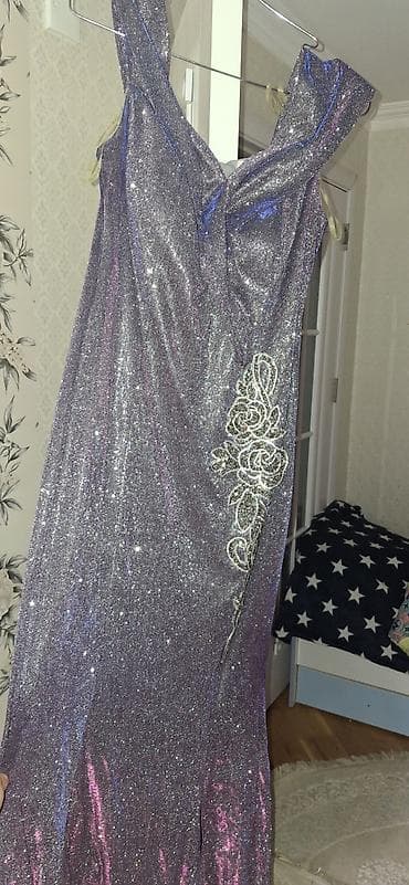 este 1 kapsul: Ziyafət donu, Maksi — 3