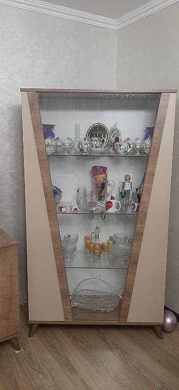 stul bar: Masa və oturacaqlar — 3