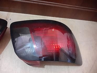 Kia Rio arxa stop kölgə verilmiş sağ yaxşı vəziyyətdədi solda cat var — 4