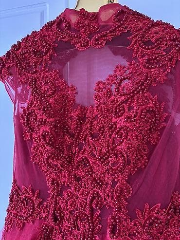 uzun donlar: Qırmızı ziyafət/libas - Zərif tünd qırmızı rəngdə uzun ziyafət/libas — 5