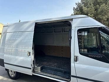 cangan masin: Ford Transit: 2.4 l | 2010 il 202700 km Van body type — 2