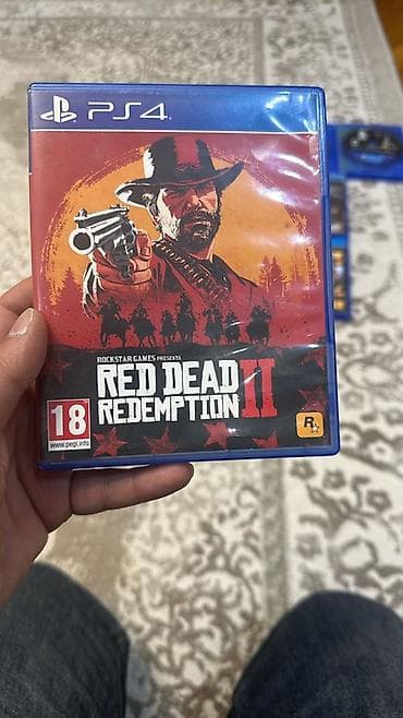 PS4 oyun diskleri paketi Rdr2:40azn The last of us:30azn