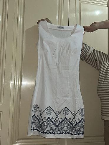 elevit ne ucundur: Ağ rəngli, qolsuz yay donu.M razmer üçün uyğundur Aşağı ətək — 1