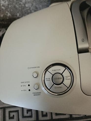 ses yazan: LG LPC-D1000 portativ musiqi mərkəzi - DVD/CD yuvası, Personal DVD — 4