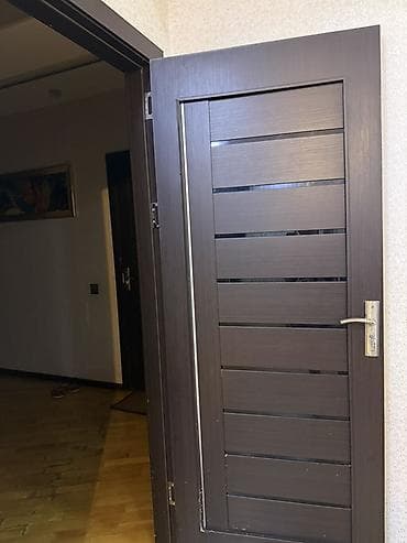 Taxta interyer qapısı Təmir ilə əlaqədar Təcili satılır. 4 qapı — 2