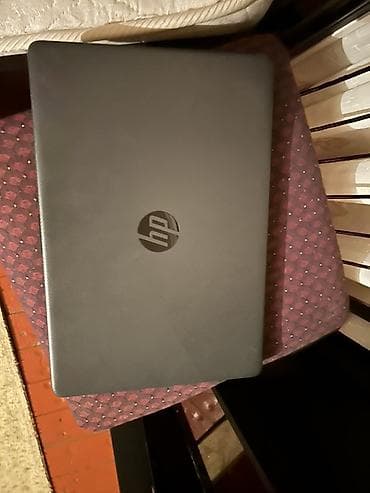 ipad mini 5 azerbaycan: HP noutbuk - Ekran: təxminən 15.6" geniş ekran, mat səth - — 3