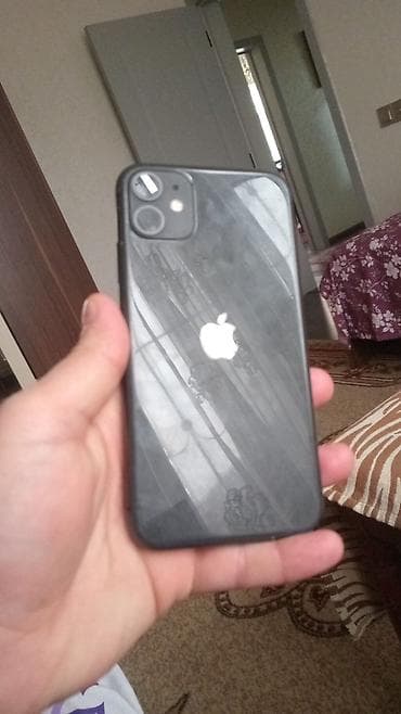 ayfon telefon: IPhone 11 — 1