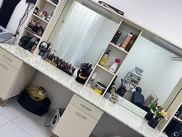 salon ucun kreslo: Makiyaj üçün masa, Güzgülü — 2