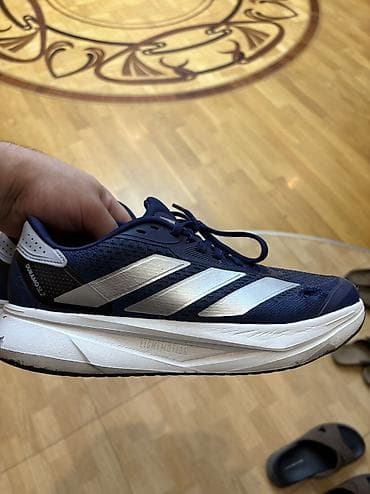 Satilir adidas original qutusuda var Sadece sag tayinda defect var — 4
