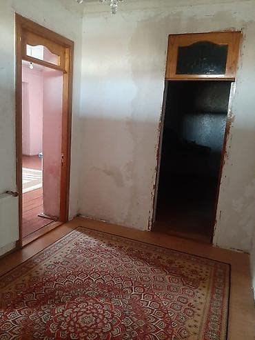 Mənzillər: 3 otaqlı həyət evi evin arxasinda kiraye 2 dene 2 otaqli evde var var — 6