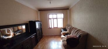 ağ şeher evler: Bakı, Hövsan qəs., 3 otaqlı, Köhnə tikili, m. Əhmədli, 80 kv. m — 1