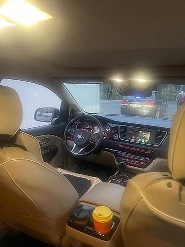 Minivan, 7 Oturacaq — 3