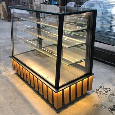 soyuducu islenmis: Məhsul: Vitrin soyuducular və şirniyyat vitrinləri (pekarna, kafe — 2