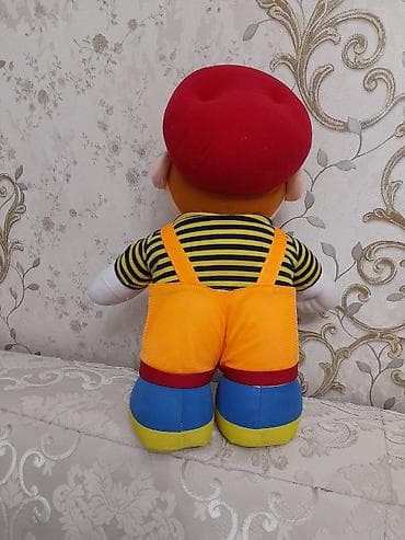 Другие игрушки: Təzə işlənməmiş 70-80sm hündürlüyündə Mario yumşaq oyuncağı satılır — 3