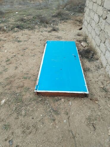 Audi: Dəmir seyf qapi — 1