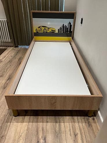 usaq avtomobilleri: Oğlan və qız üçün, Çarpayı, Bazasız, Matrassız, Siyirməsiz — 1