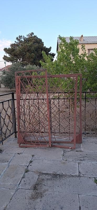 Дворовые ворота: Satiram Metall pəncərə barmaqlığı dəsti 5 dene dəmirdən setka Nardaran — 2