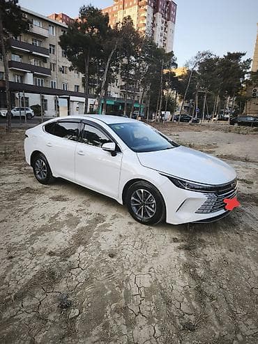 kran satilir: 2025 model BYD Destroyer 05 DM-i plug-in hibrid sedan - 2025-in sonu — 5