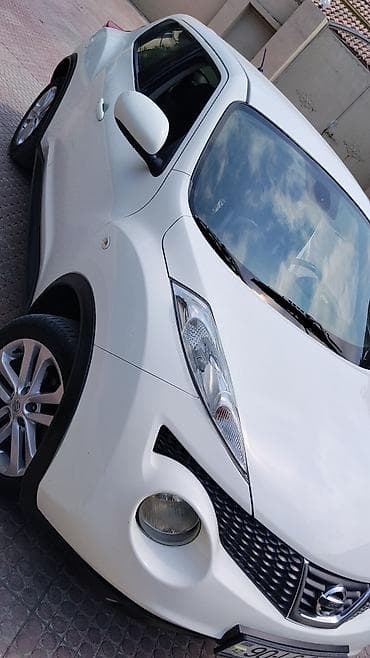 Салон: Nissan Juke – salon və interyer - Rəng: ağ eksteryer, qara interyer - — 5