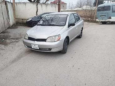 babek teker bazari: Toyota Vitz / Platz / Yaris / Echo: 1.3 l | 2002 il Sedan — 1