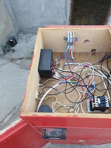 Yeni inkubatordur. Ümumi 840 yumurta tutumu var. Fermer təsərrüfatı və — 8