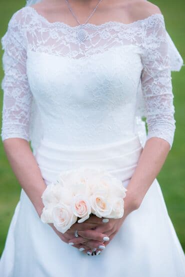 свадебное лимузины: Gəlinik satilir RUSSIYADAN, Ukraina ihtisalidi. Bir dəfə geynilib — 3