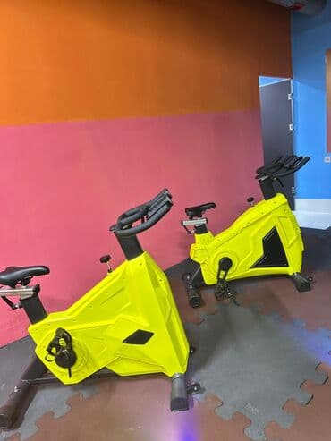 Spinning velosipedləri – studiya və ya ev məşqləri üçün - Parlaq sarı