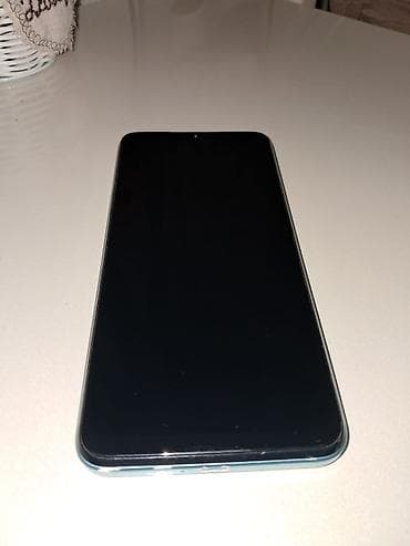 iphone 13 kabro: Itel smartfon - Rəng: mavi gövdə - Ekran: tam ekran, nazik çərçivələr — 1