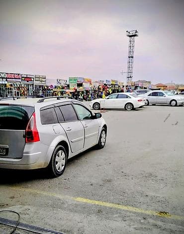 e39 oturacaq: Renault Megane: 1.5 l | 2008 il 360000 km Universal — 2