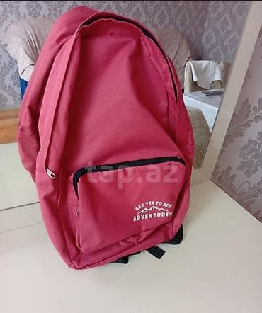 Qırmızı rəngli bel çantası - Minimalist dizaynlı gündəlik bel çantası