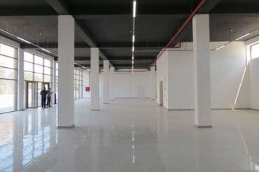 korpu mərasim evi: Hər profilə uyğun. 1500 Kv.m Yeni təmirdən çıxmış qabağı tam şüşəli 2 — 4