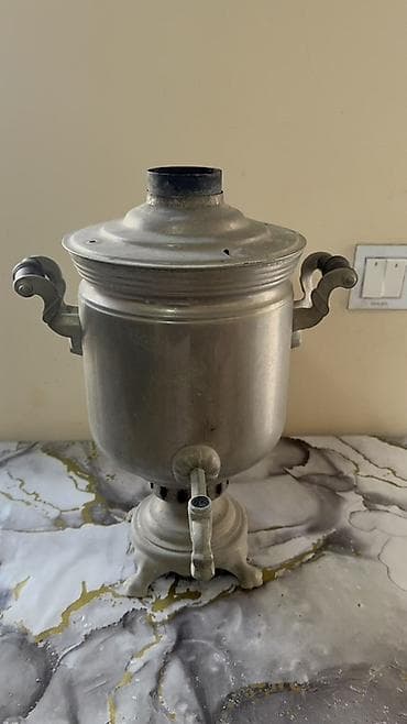 5 ltr-lik qedimi samavar qesey vezyetdedi bidene prablemi var krani