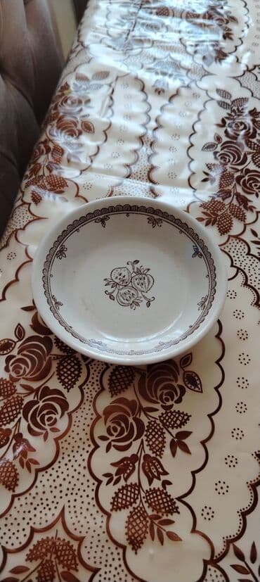 uşaqlar üçün qaşıqlı boşqablar: Kasalar, 1 əd, rəng - Ağ, Keramika — 1