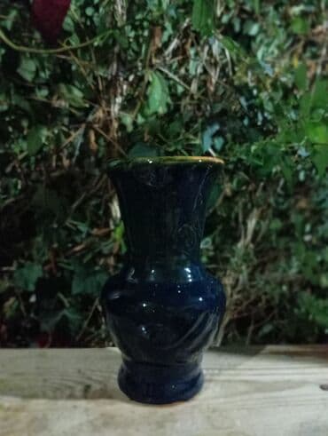 demir gul qablari: Bir vaza, Keramika — 3