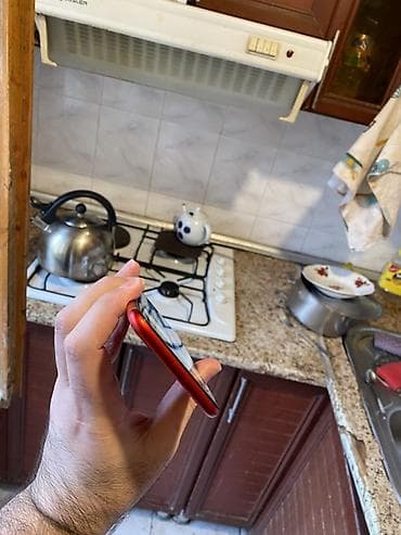 iphone 8 barter var: IPhone 8 Plus, 64 GB, Qırmızı, Simsiz şarj — 7