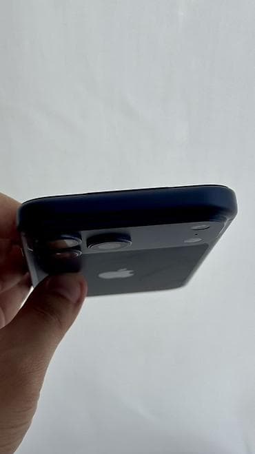 iphone 16 pro maks: IPhone 17 Pro Max, 256 GB, Göy, Simsiz şarj — 3