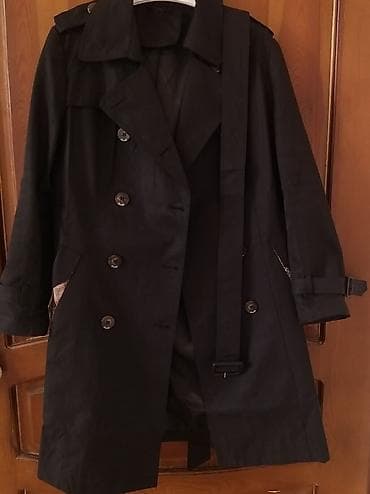 yagis ucun plas: Qara rəngli klassik trençkot - Uzun dizayn, ikiqat düymələmə - — 1