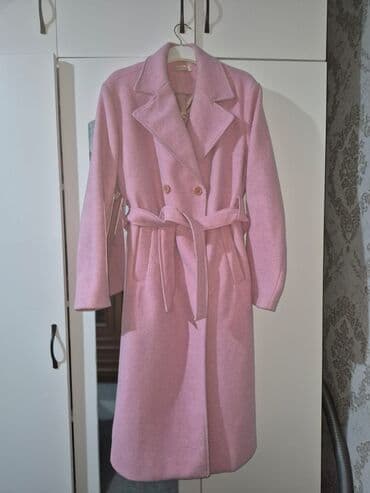 Üst geyimi: Qadın palto – çəhrayı rəng - Dizayner üslubunda, iki cərgə düyməli — 1