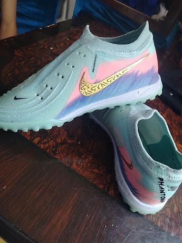 buts: Nike Phantom GX Academy TF futzal/mini‑futbol butsası 2 defe — 3