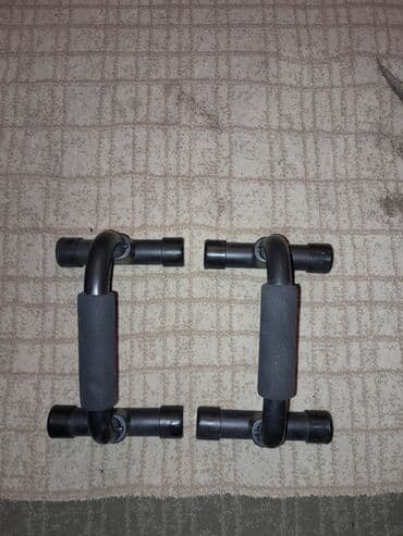 Dəbilqələr: Məhsul: Push-up tutacaqları (2 ədəd set) Təsvir: - Evdə və ya idman — 1