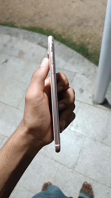 IPhone 8 Plus, Qızılı, Simsiz şarj