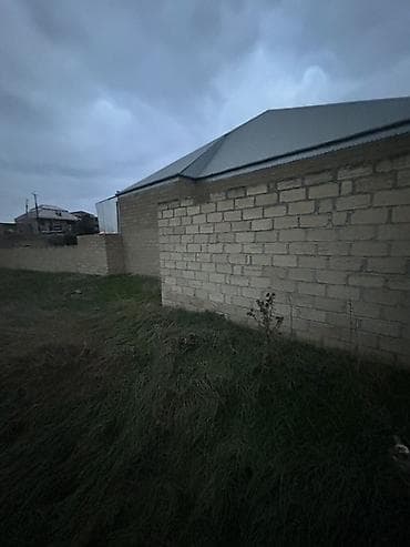 kub az heyet evleri: Tikinti — 4