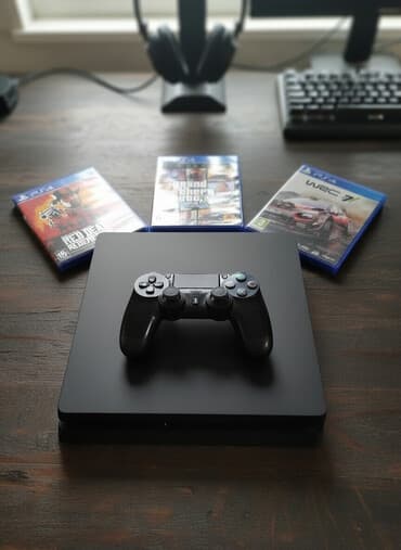 Akkumulyatorlar: PS4 Slim oyun konsolu komplekti Daxildir: - PlayStation 4 Slim — 1