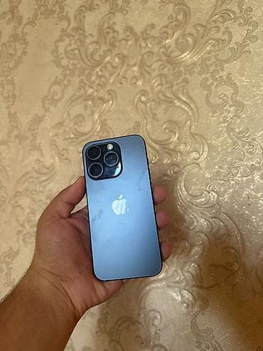 hp 15: IPhone 15 Pro, 128 GB — 1
