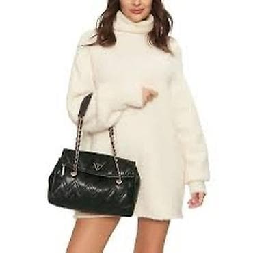 Çiyin çantası, Guess, Yeni