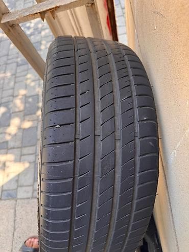 продается авто: Satılır – 17-lik Disk və Təkərlər * Disk ölçüsü: R17 * Təkər ölçüsü — 5